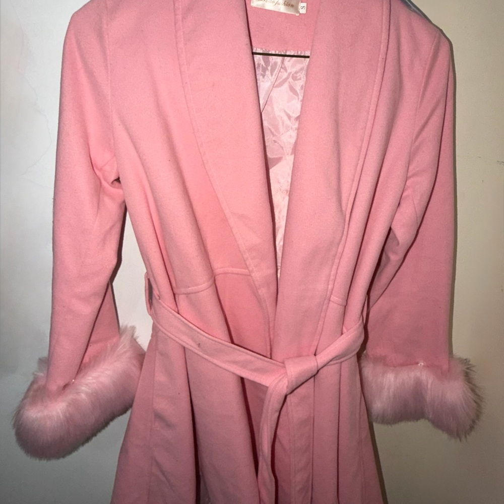 Elegant Pink Women's Coat